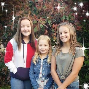 Meet your Posher, Leslie